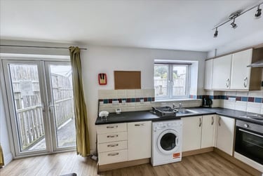 5 bed house, Quaker Lane, Peverell, Plymouth, PL34FA - Image 3